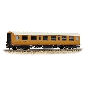 Graham Farish 376-200B LNER Thompson First Corridor LNER Teak Effect