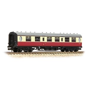 Graham Farish 376-226A LNER Thompson Composite Corridor BR Crimson & Cream