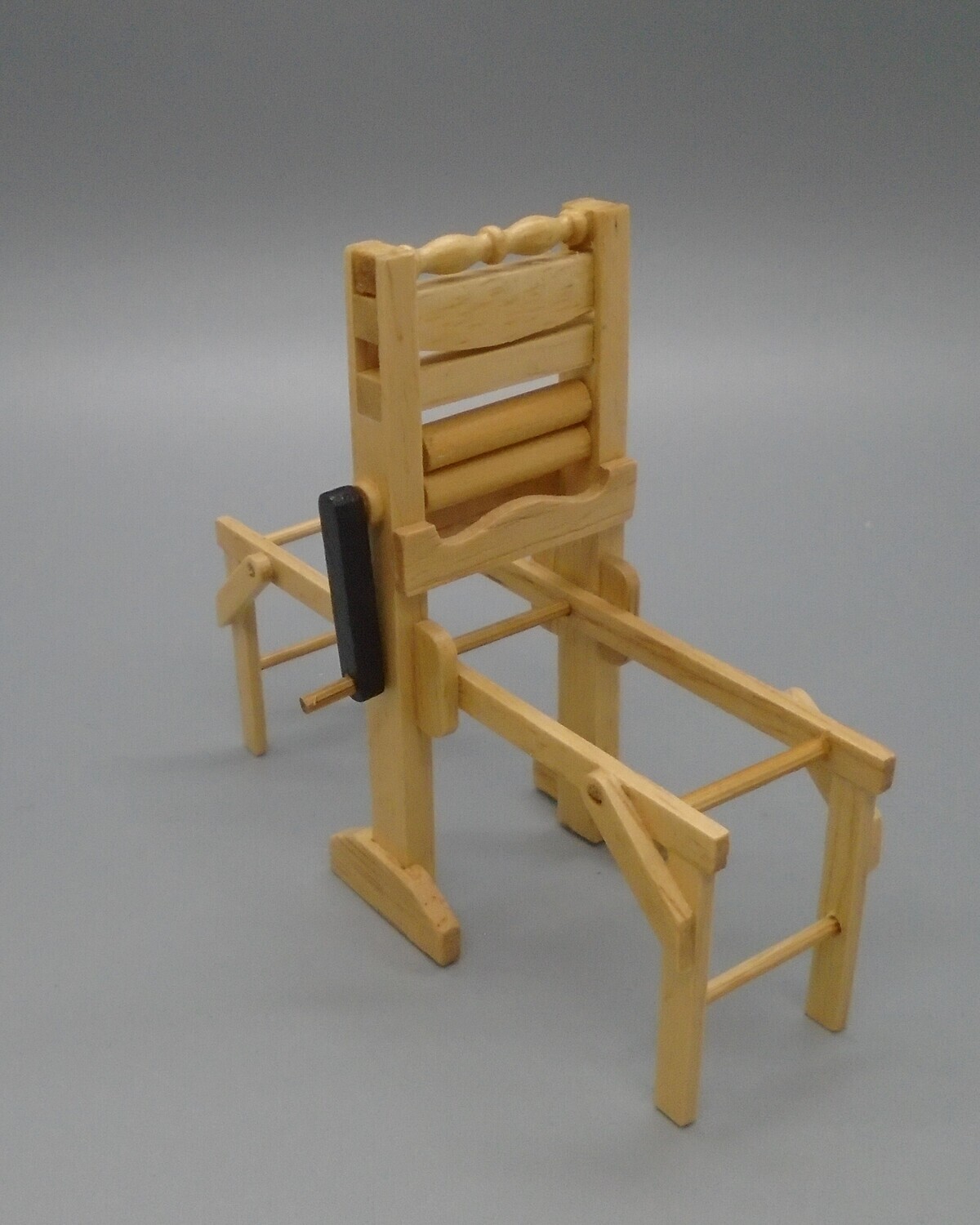 MANGLE AND DOUBLE WAS TUB STAND WITH MOVING PARTS