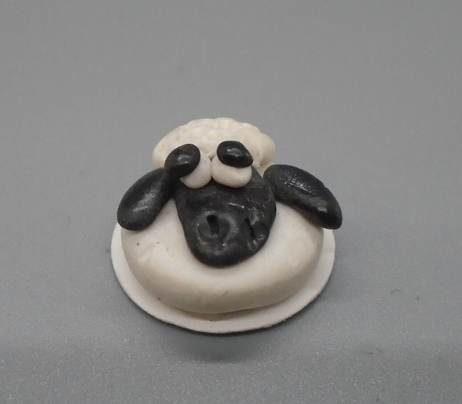 SHAUN THE SHEEP NOVELTY CAKE