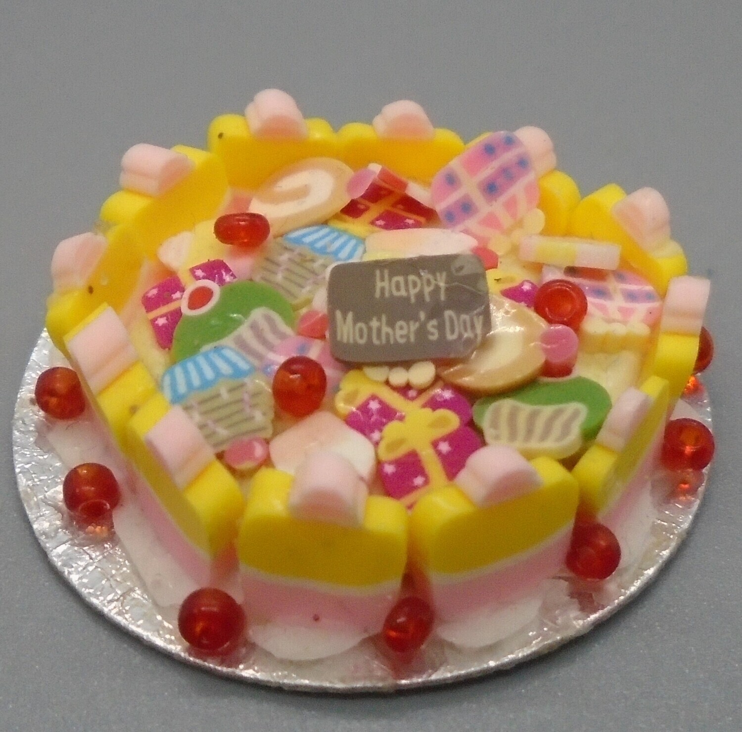NOVELTY CAKE