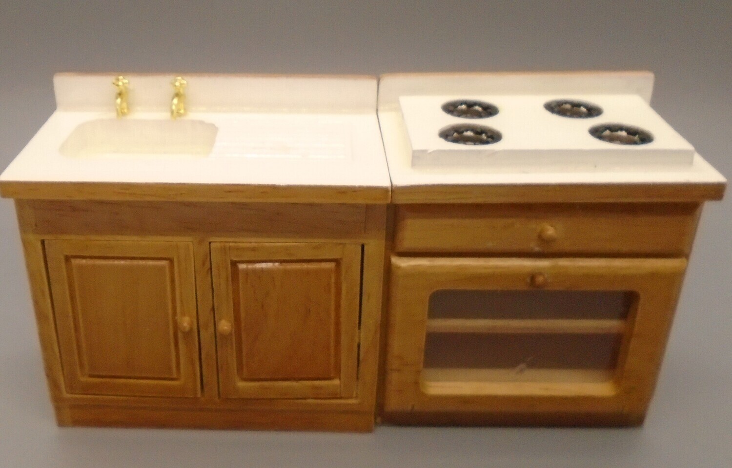 COOKER AND SINK