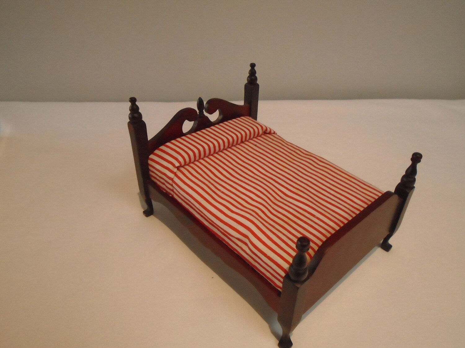 DOUBLE BED