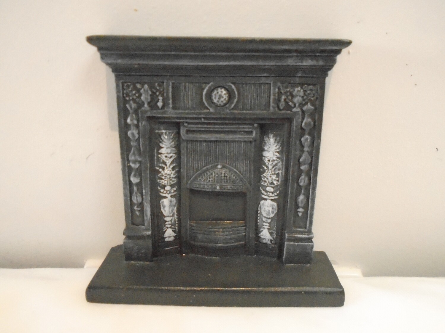 RESIN FIRE PLACE