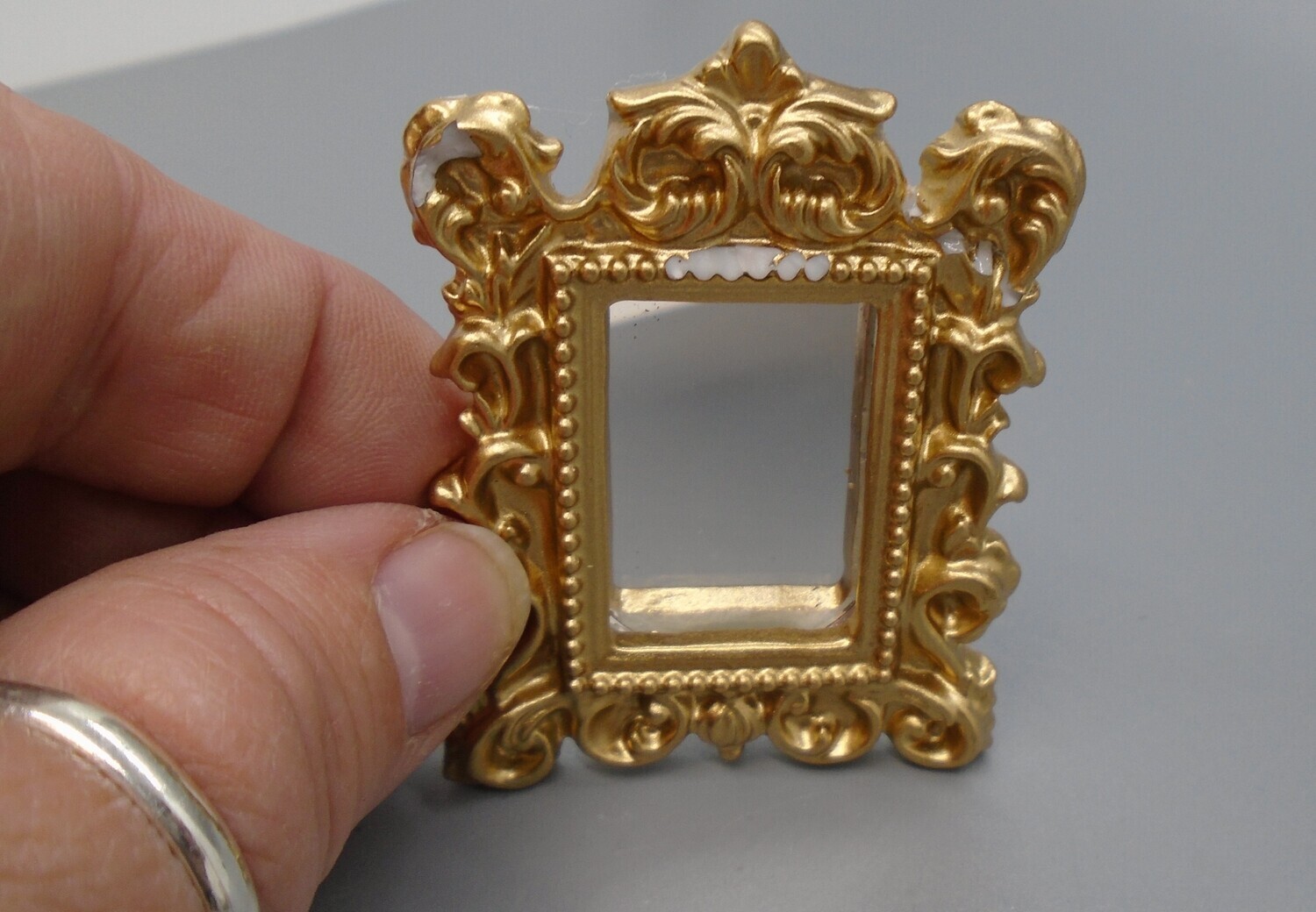 SLIGHT SECONDS MIRROR