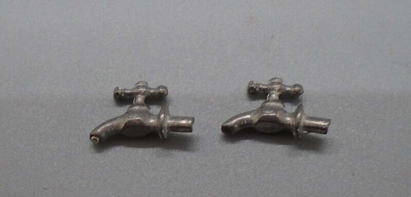 PAIR OF TAPS