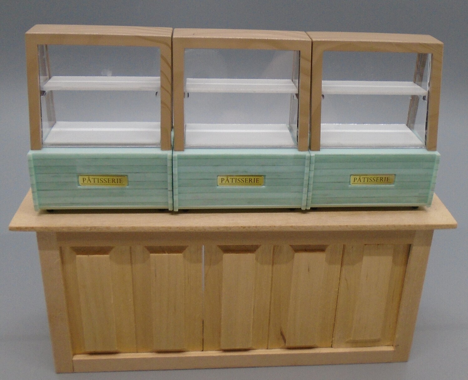 PATTISSERIE COUNTER CABINETS(3)
