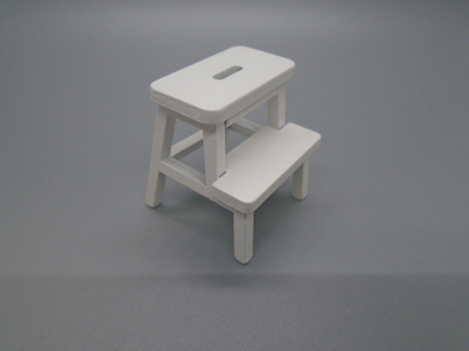 WHITE STEPS