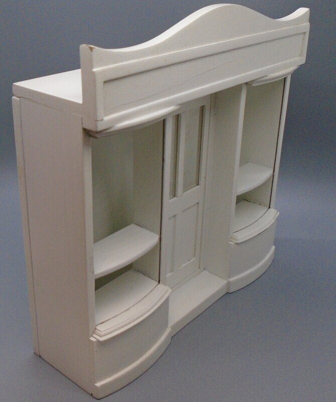 SHOP FRONT DISPLAY BOX IN WHITE