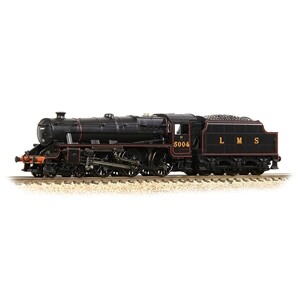 Graham Farish 372-135B LMS 5MT 'Black 5' with Riveted Tender 5004 LMS Lined Black