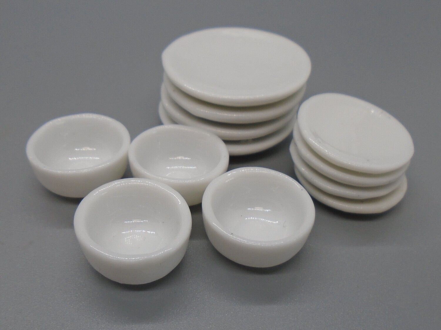 PLAIN WHITE DINNER SET (4 PERSON)