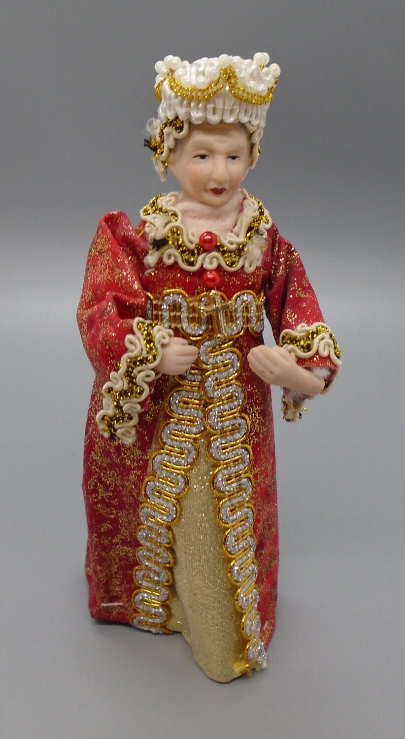 CUSTOMISED TUDOR QUEEN