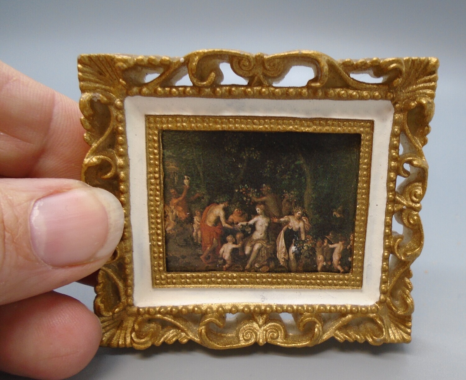 HEAVY GOLD FRAMED PICTURE