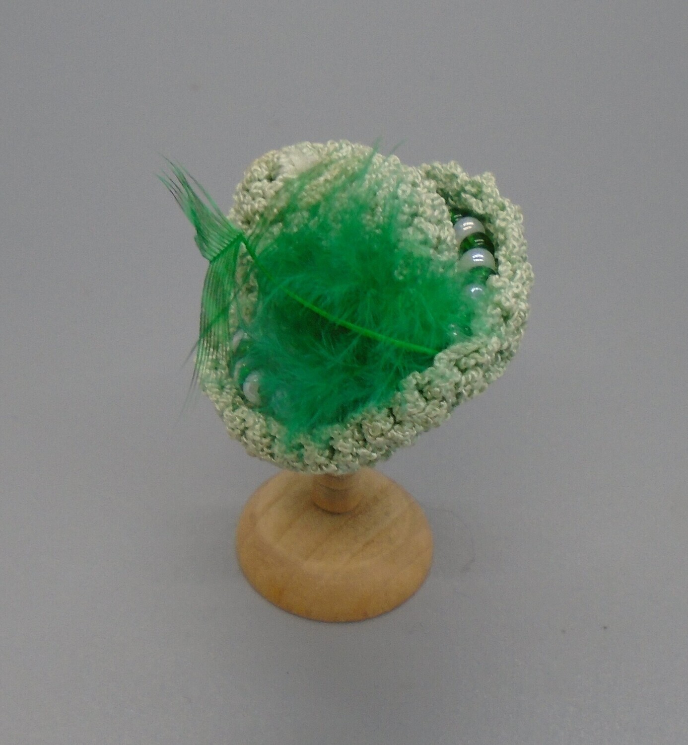 GREEN HAT AND STAND