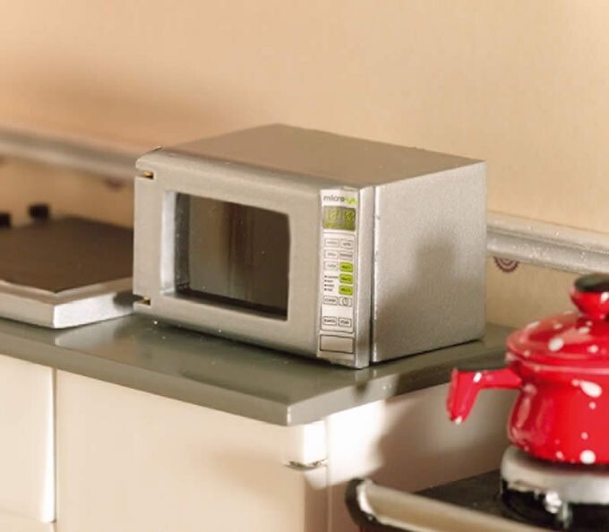OPENING SILVER MICROWAVE