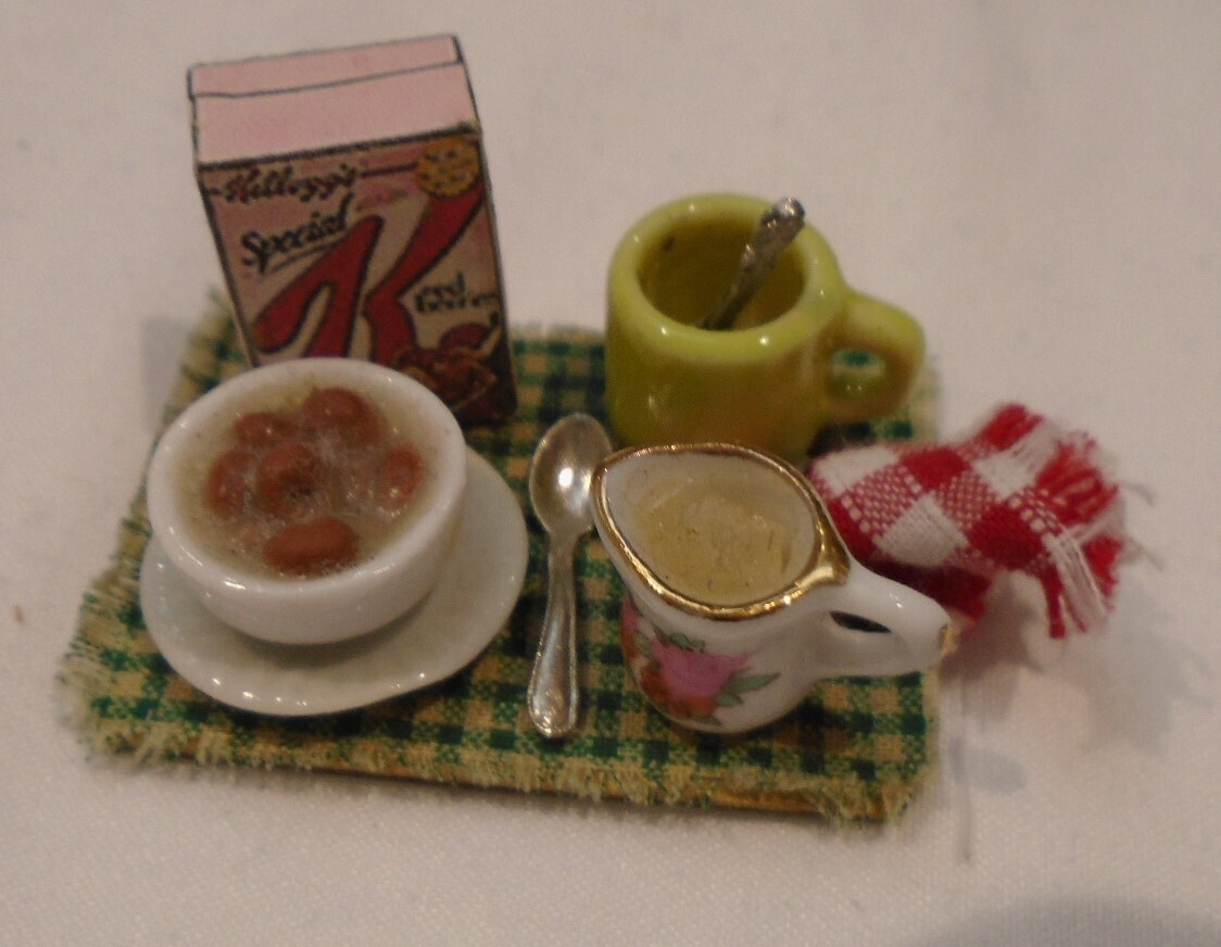 PRE-LOVED BREAKFAST TRAY