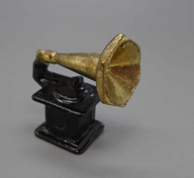 GRAMOPHONE