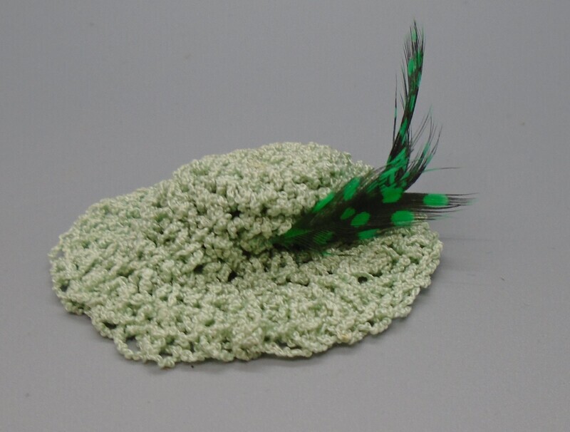 GREEN HAT WITH FEATHER