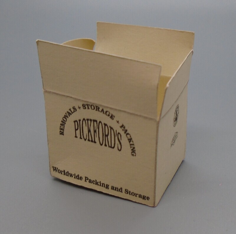 PICKFORDS MOVING BOX