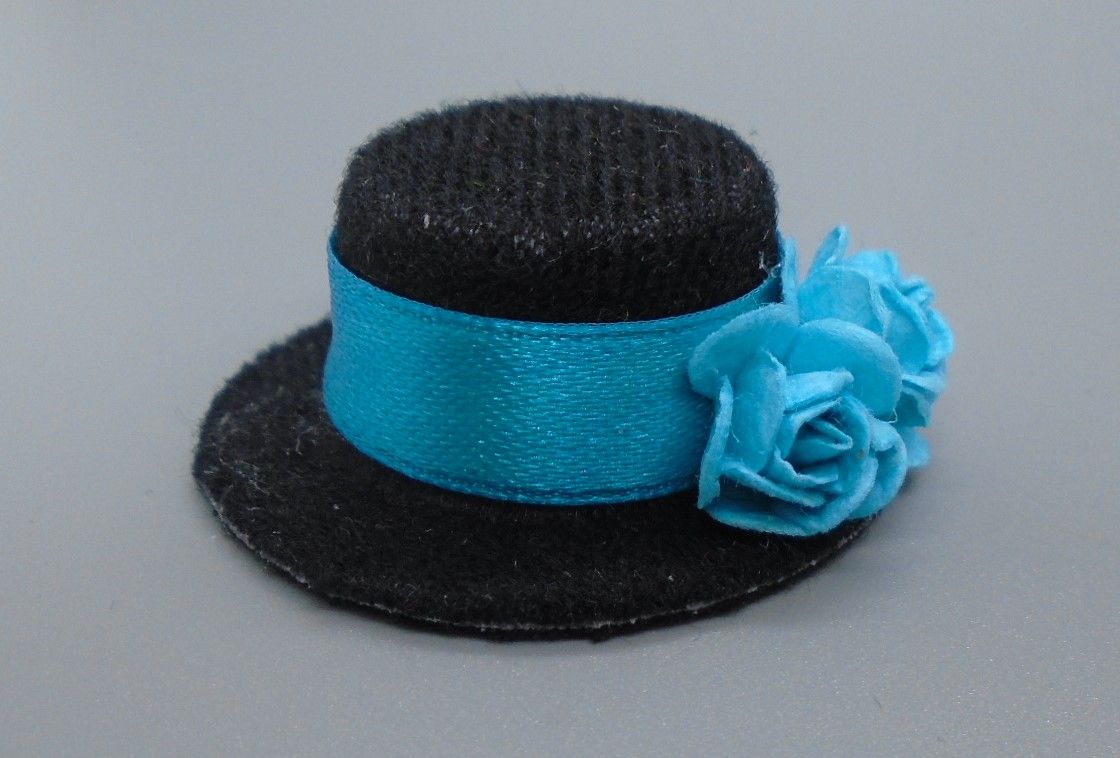 HAND CRAFTED HAT