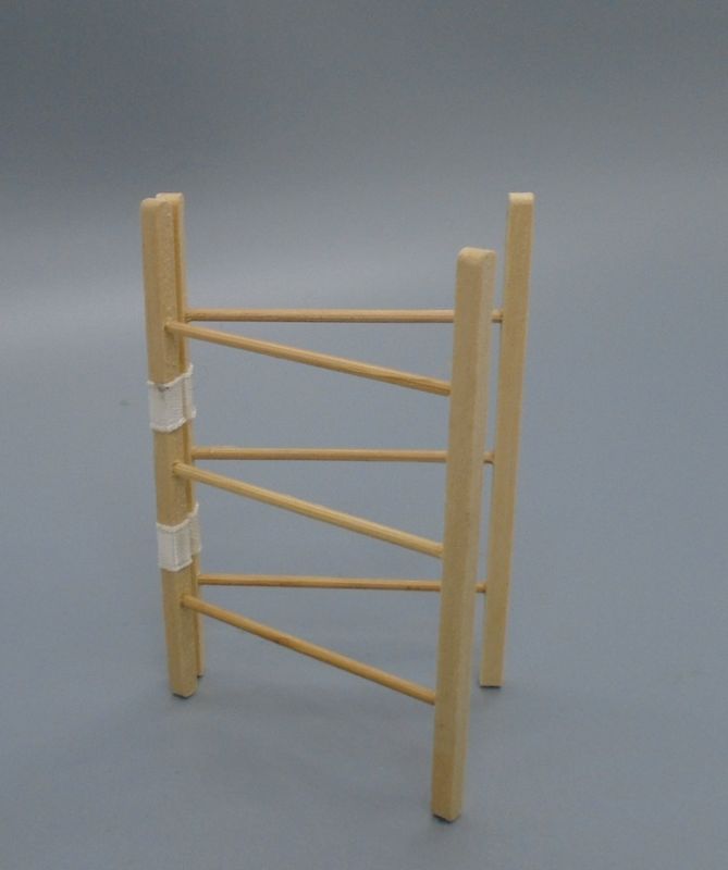 CLOTHES HORSE/DRYER