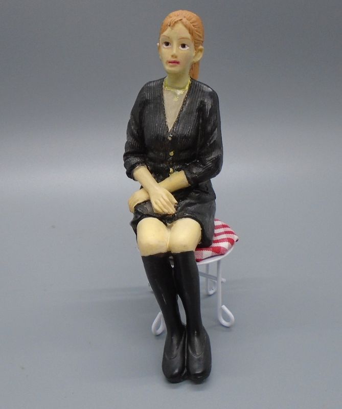 MODERN RESIN LADY IN BLACK WITH BOOTS