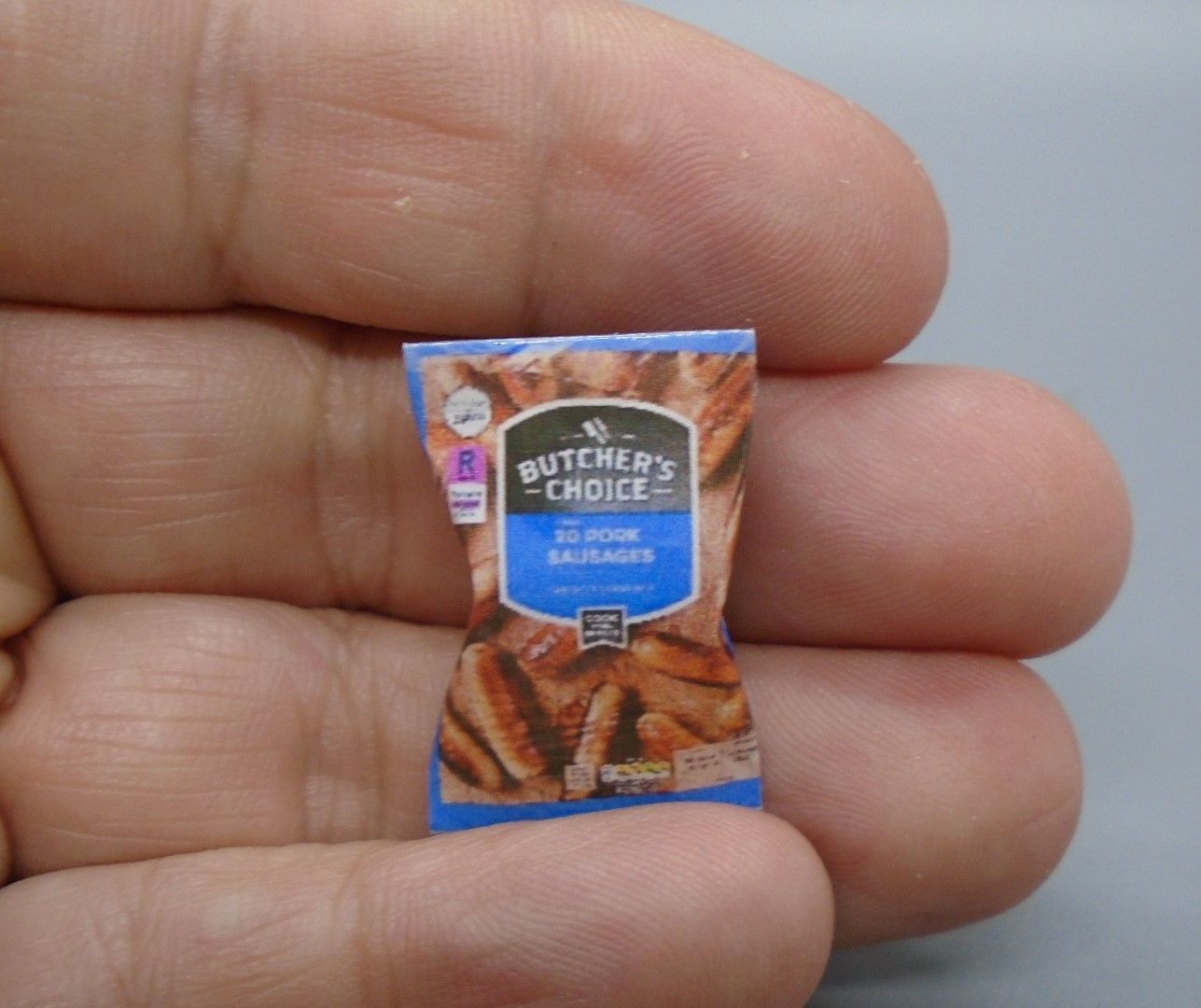 PACKET OF FROZEN SAUSAGES PACKET OF FROZEN SAUSAGES