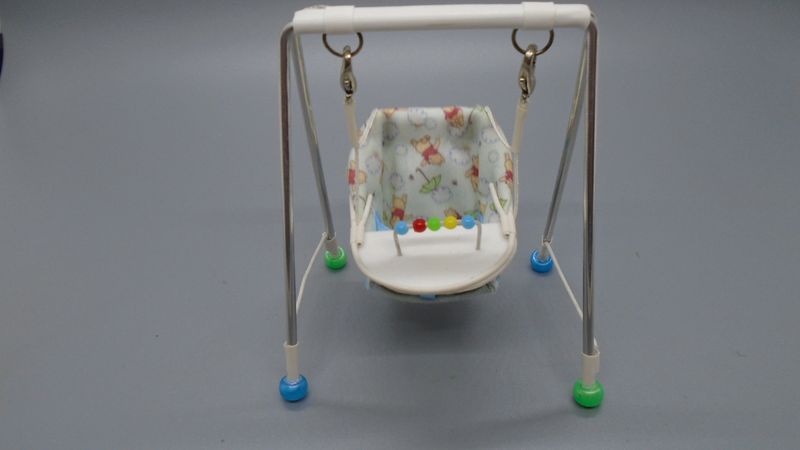 BABY SWING WITH DETACHABLE PLAY TRAY
