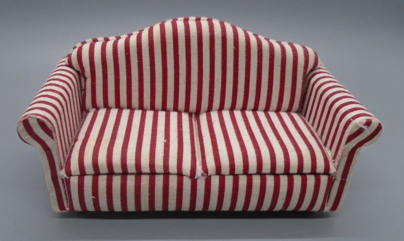 STRIPE SOFA