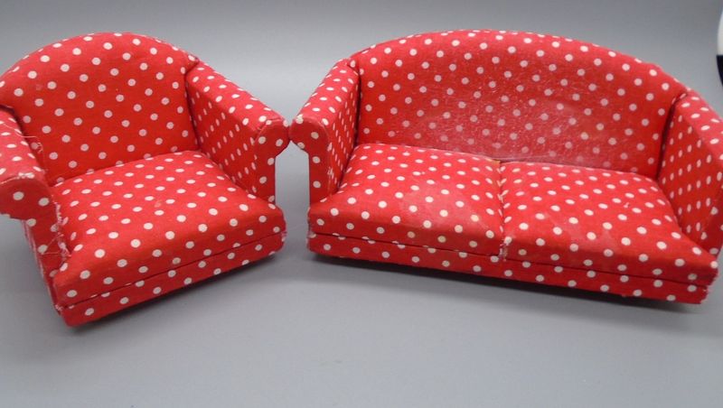 PRE-LOVED SOFA AND CHAIR