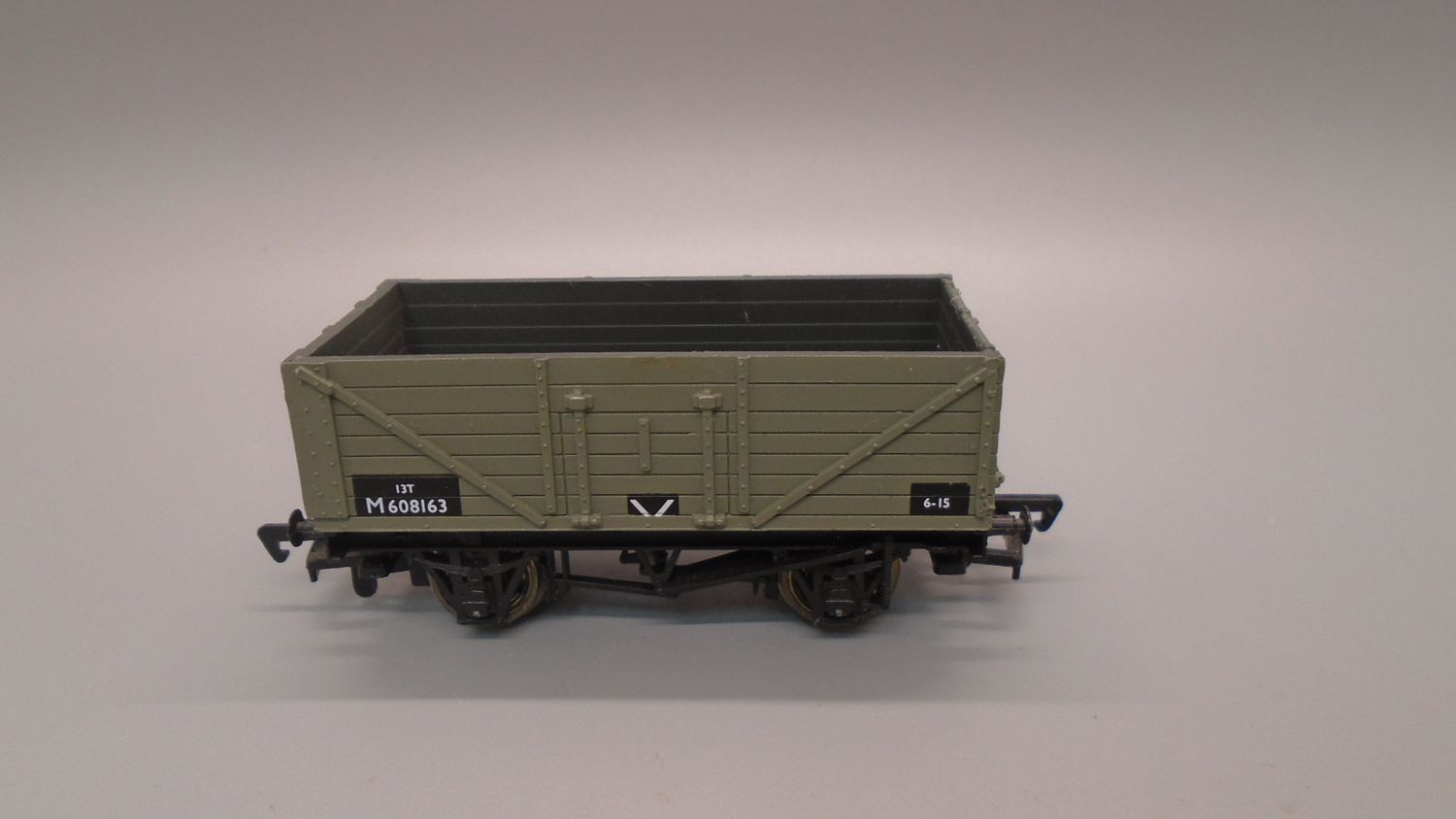 00 GAUGE PRE-LOVED WAGON