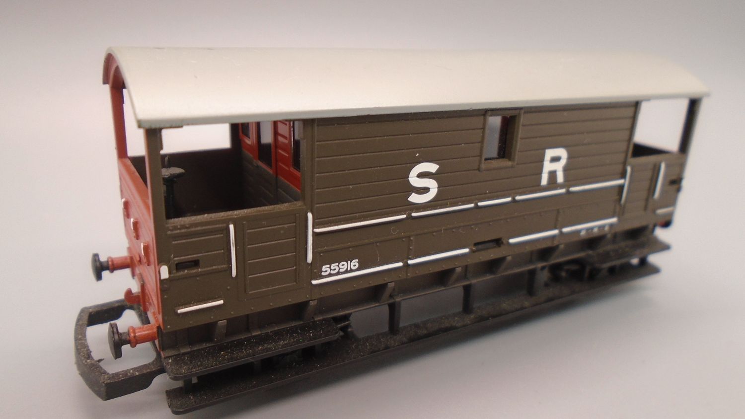 00 GAUGE PRE-LOVED WAGON