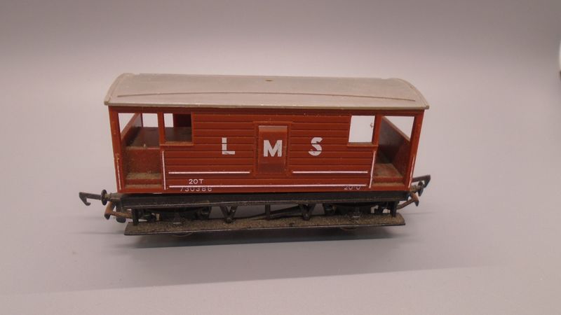 00 GAUGE PRE-LOVED WAGON