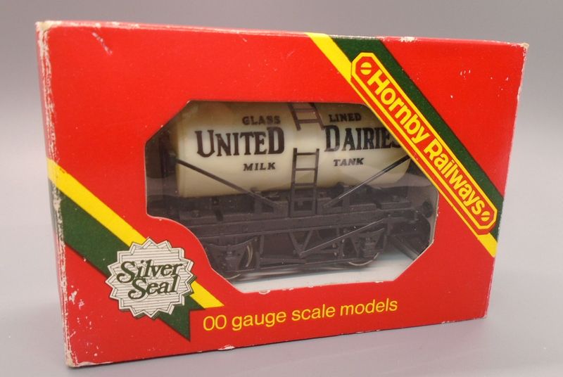 00 GAUGE PRE-LOVED WAGON