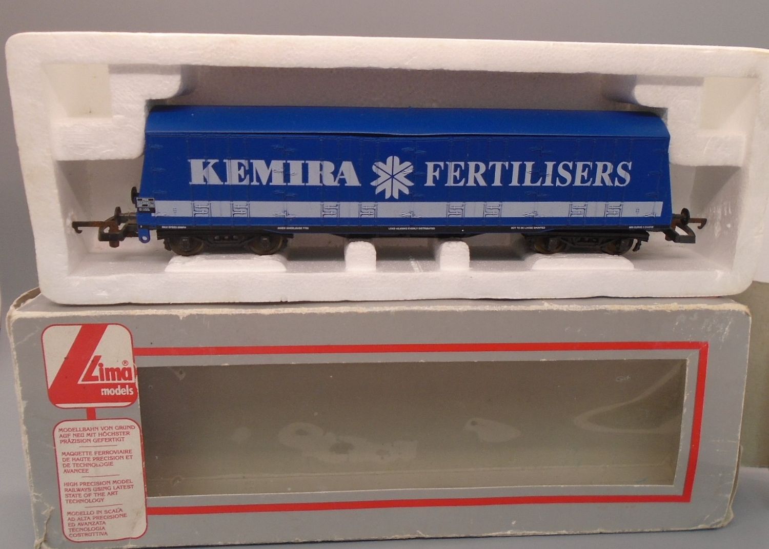 00 GAUGE PRE-LOVED WAGON
