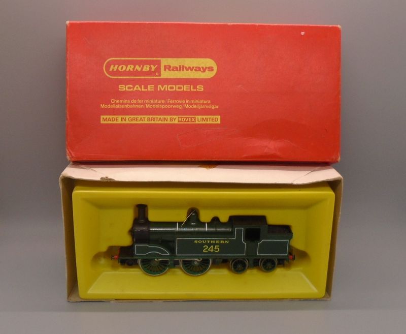 00 GAUGE PRE-LOVED LOCO IN BOX