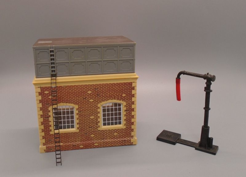 00 GAUGE WATER TOWER