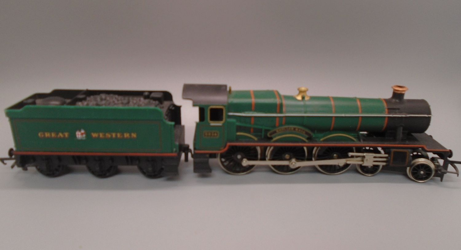 00 GAUGE PRE-LOVED LOCO