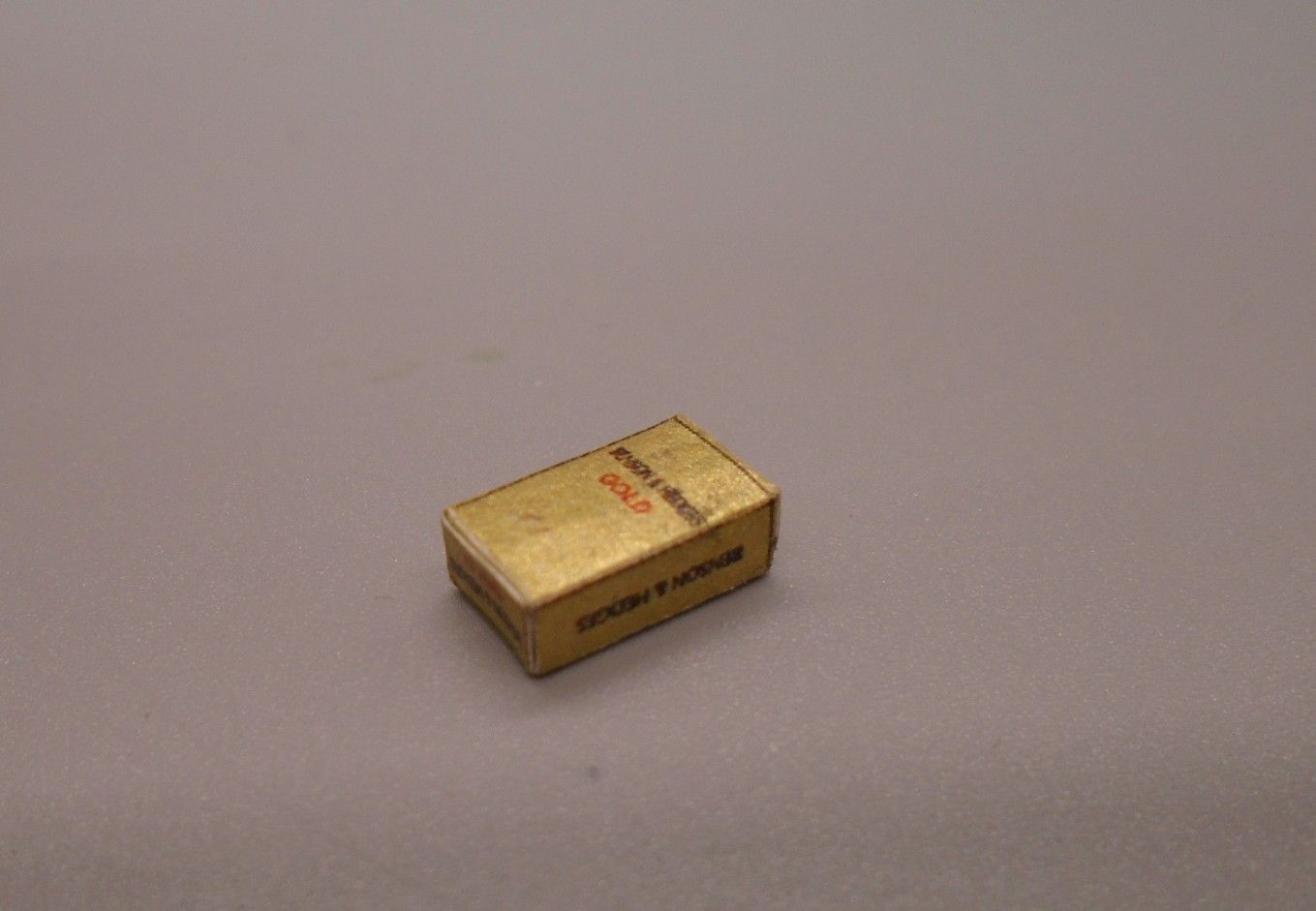 PACKET OF CIGARETTES