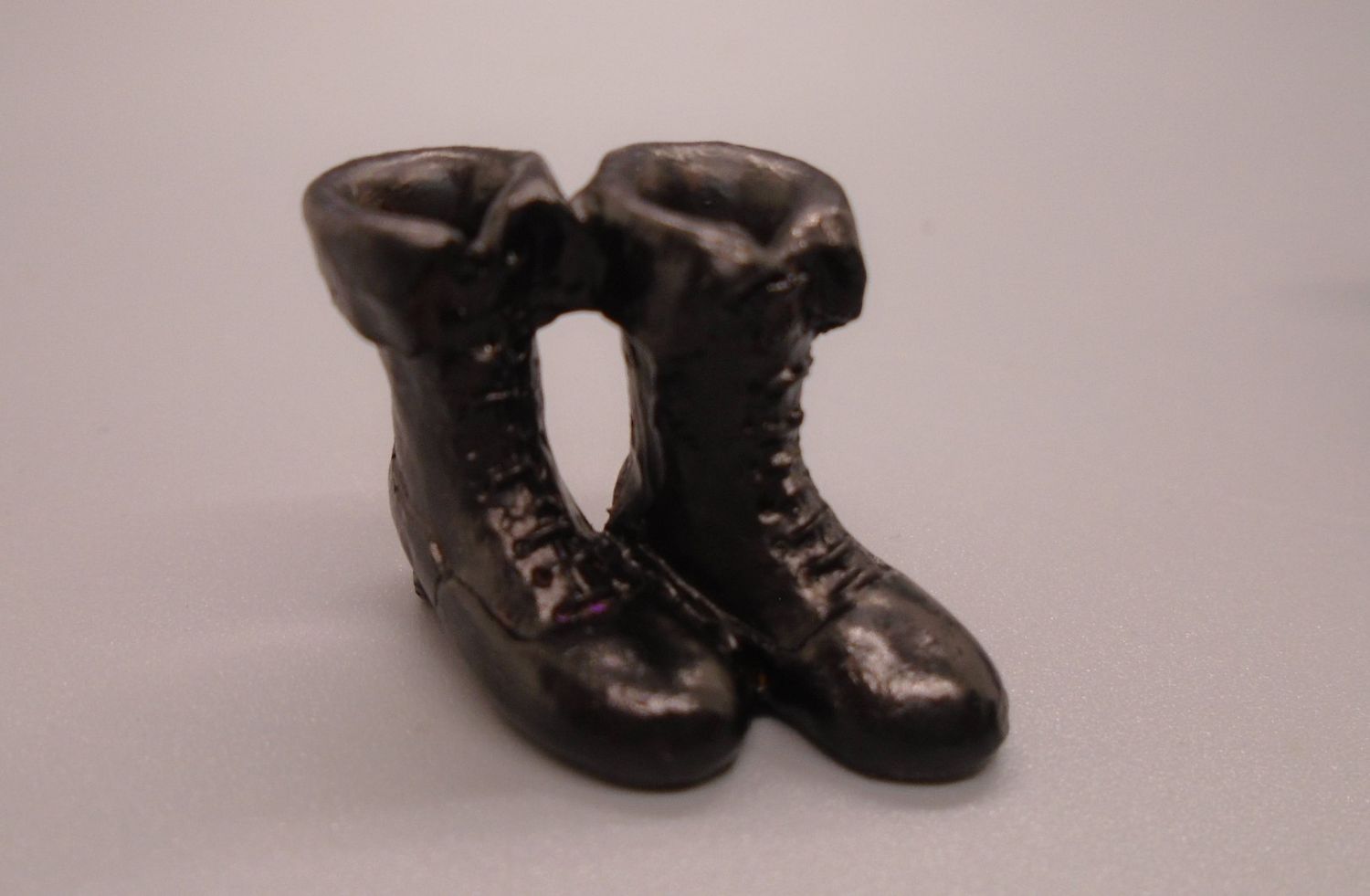 BLACK BOOTS BLACK BOOTS