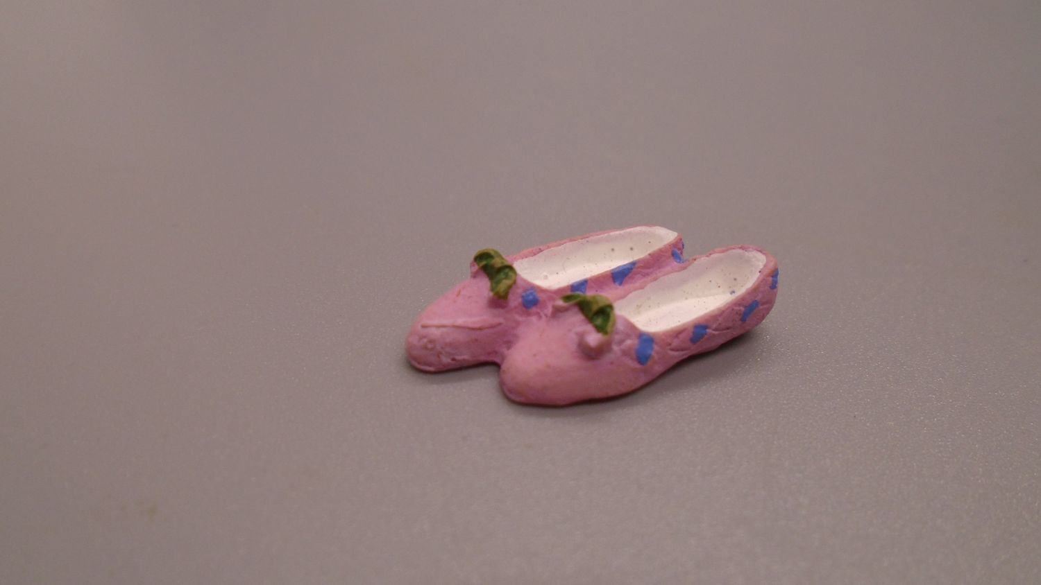 PINK SHOES PINK SHOES