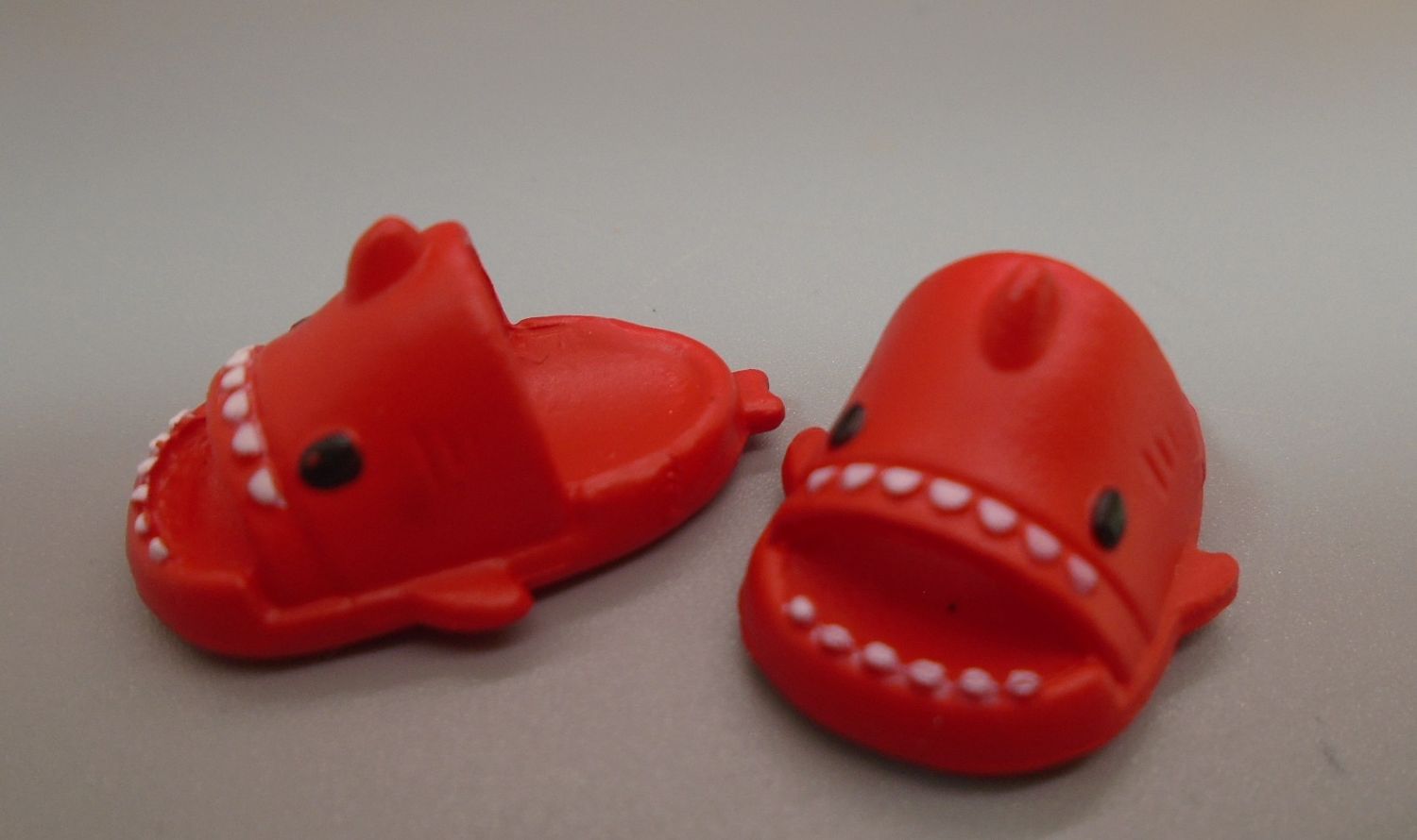 CROC STYLE SHARK DESIGN SLIDERS CROC STYLE SHARK DESIGN SLIDERS