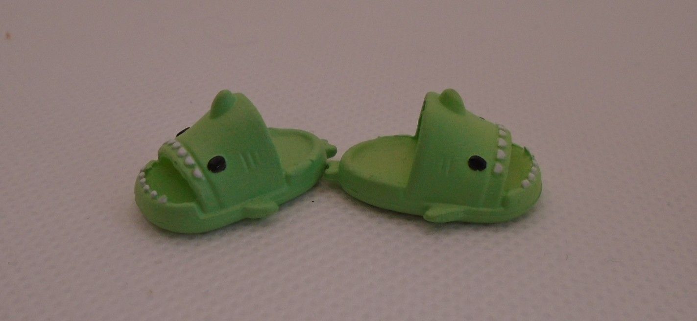 GREEN CROC STYLE SLIDERS GREEN CROC STYLE SLIDERS