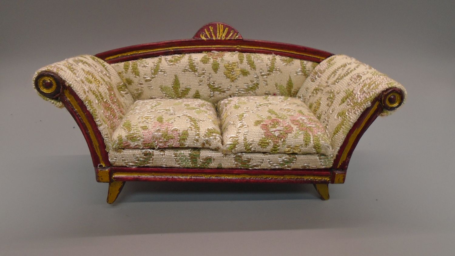 SECONDS SOFA SEAT