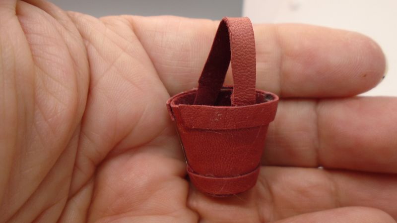BUCKET BAG