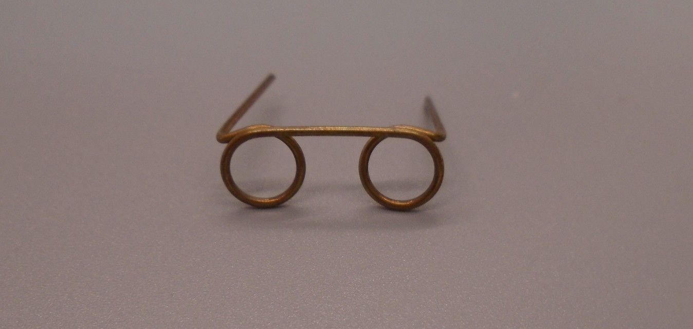 PAIR OF SPECTAGLES PAIR OF SPECTAGLES