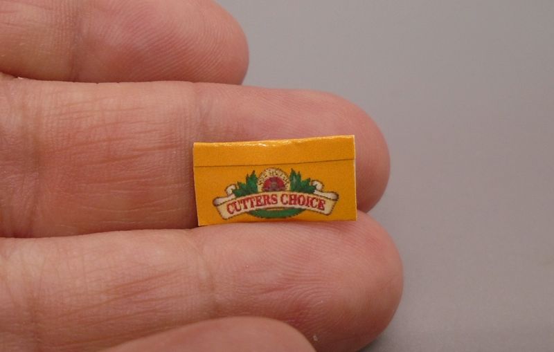 CLOSED POUCH OF TOBACCO