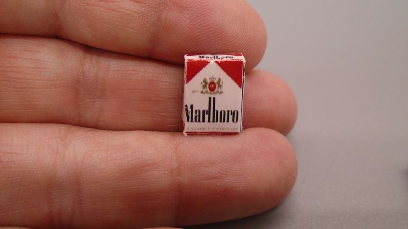 PACKET OF CIGARETTES