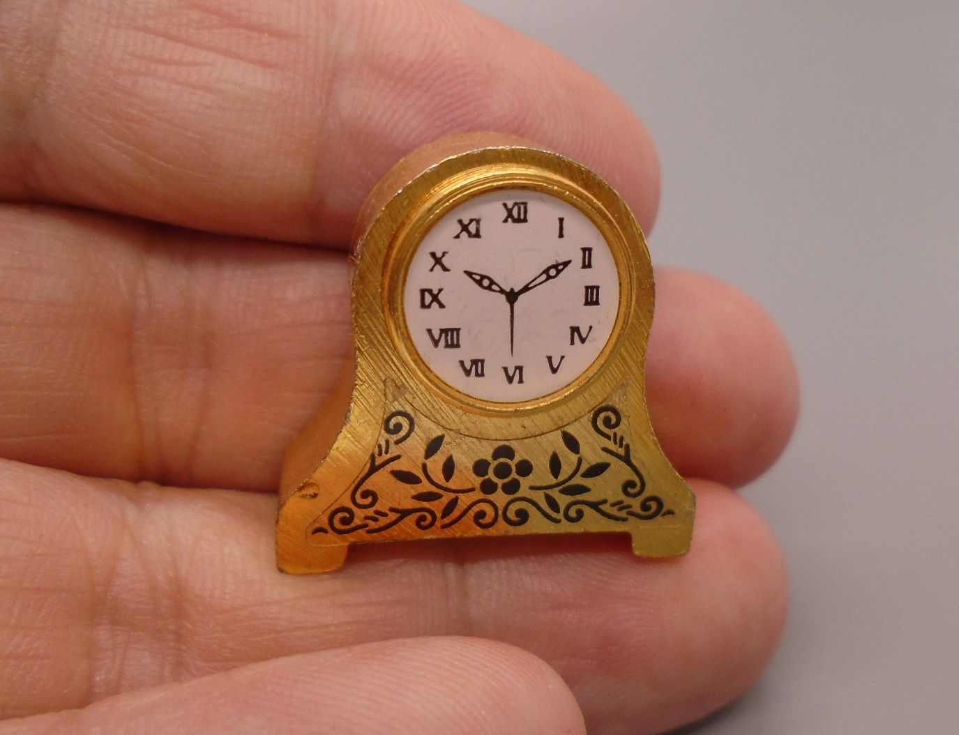 MANTLE CLOCK MANTLE CLOCK