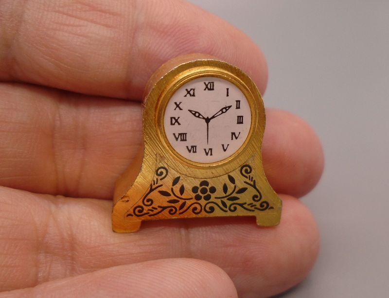 MANTLE CLOCK